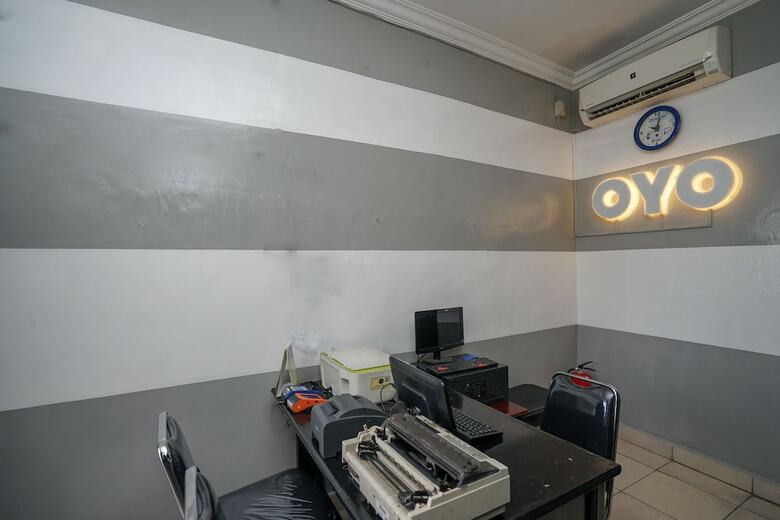 Hotel Oyo 699 Amelia Kost