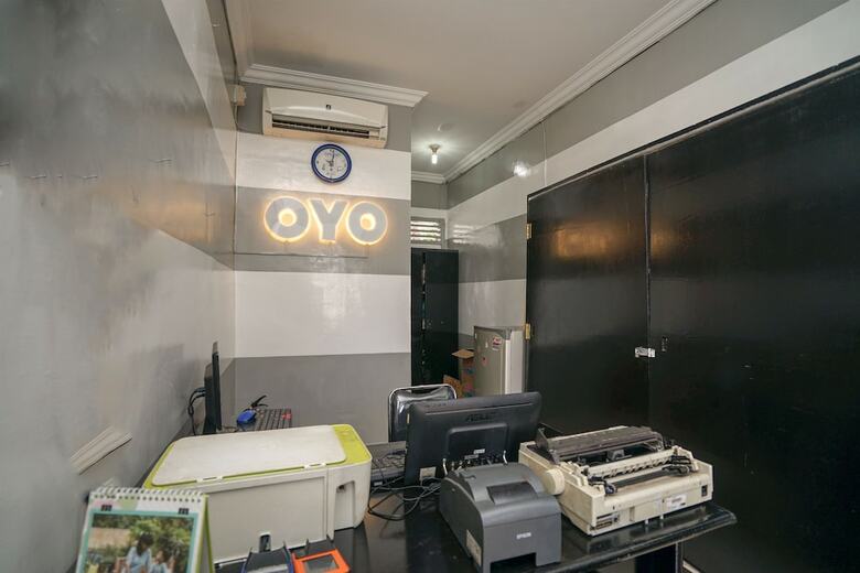 Hotel Oyo 699 Amelia Kost