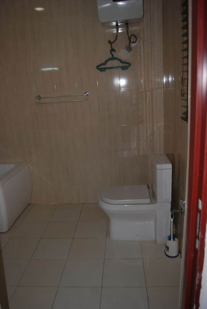 Kings Court Apartment