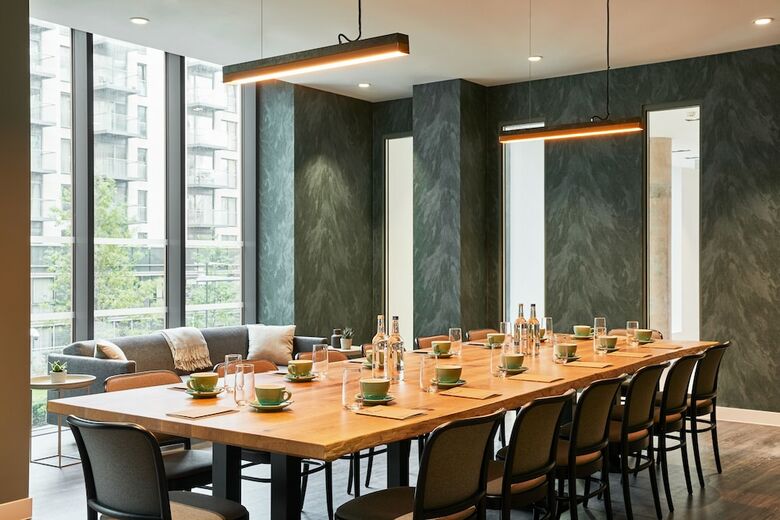 Hotel The Collective Canary Wharf