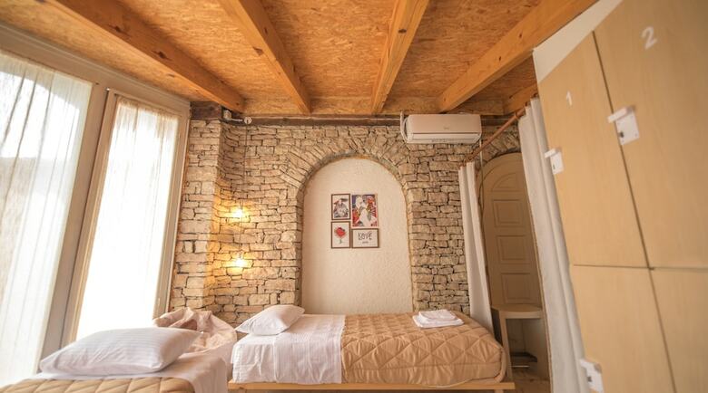 Hostal Mosaic Home