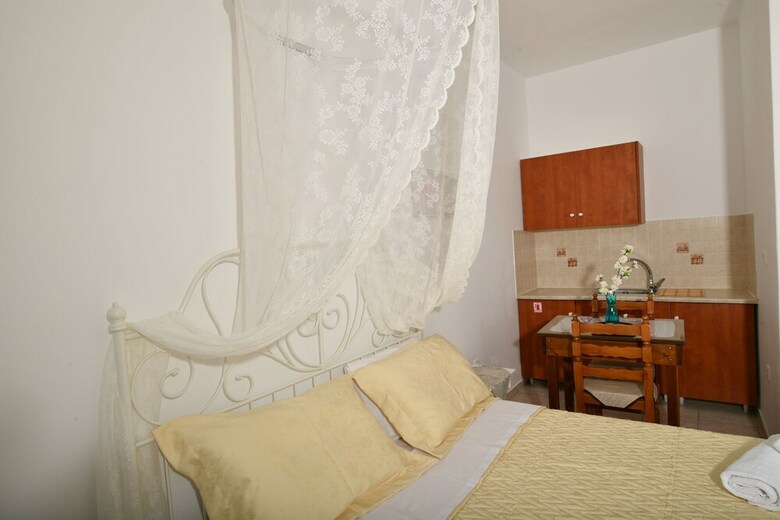 Apartamentos Ancient Thira Hotel