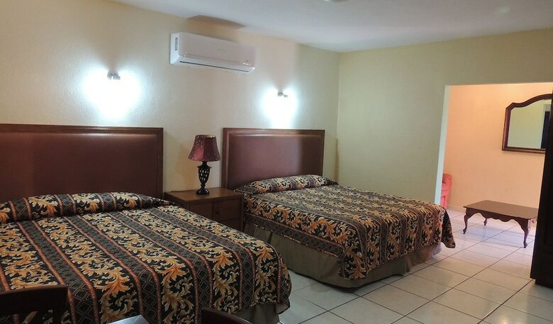 Hotel Cactus Inn Los Cabos