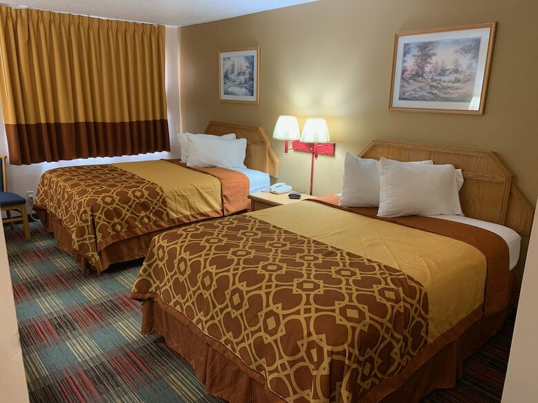 Motel Budgetinn & Suites