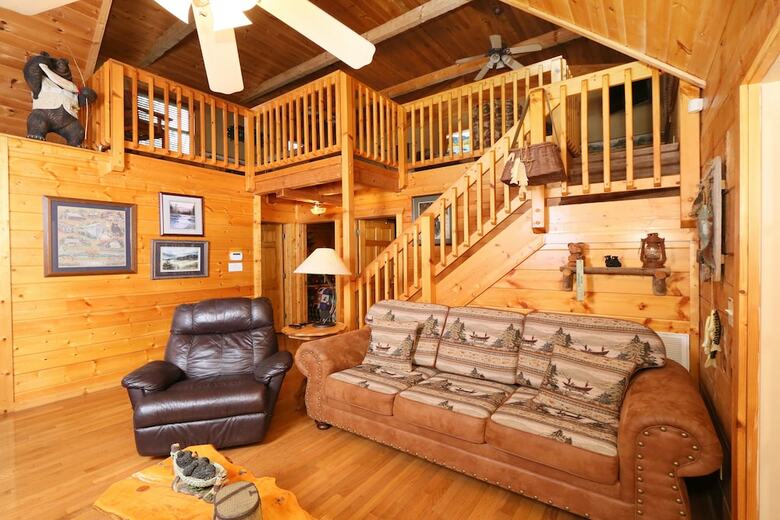 Tennessee Overlook - Two Bedroom Cabin