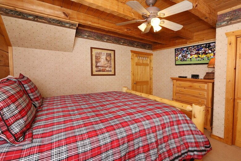 Tennessee Overlook - Two Bedroom Cabin