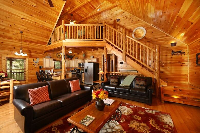Smoky Bear Manor - Five Bedroom Cabin