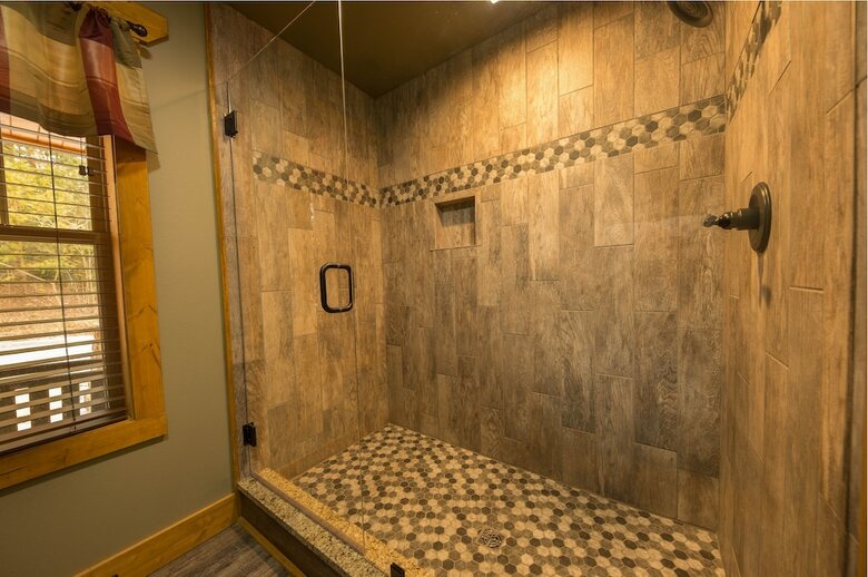 Back Stroke - Four Bedroom Chalet