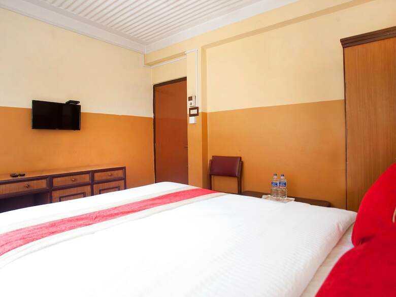 Spot On 383 Hotel Himalayan Ashoka