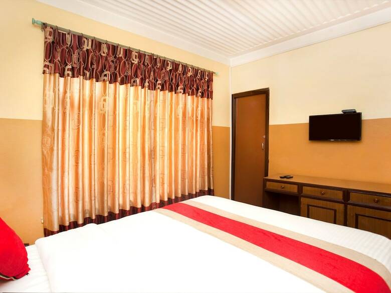 Spot On 383 Hotel Himalayan Ashoka