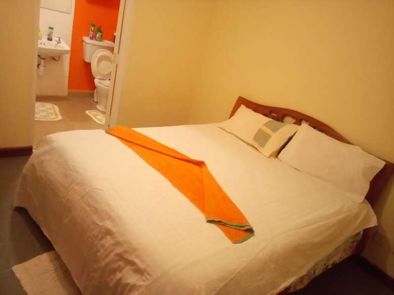 Exquisite Airport Apartment