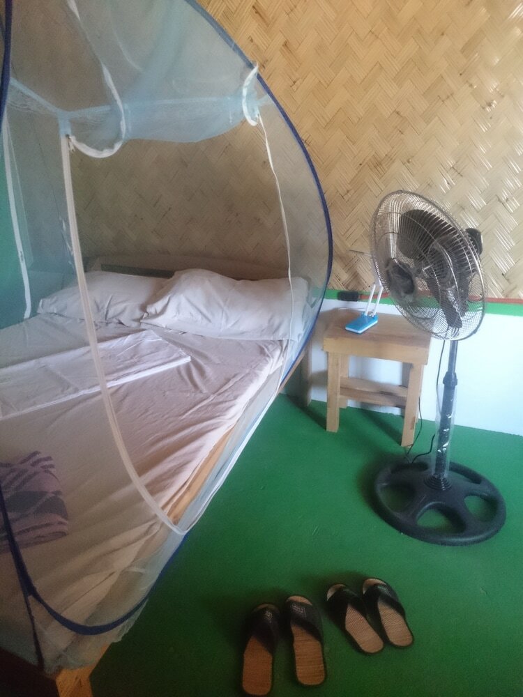 Hotel Calitang Beach Resort