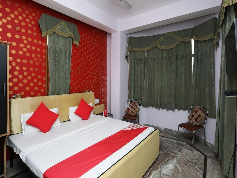 Oyo 37264 Hotel Chiranjeev