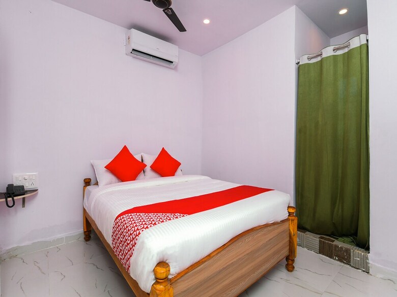 Oyo 27936 Hotel Welcome Tirupati
