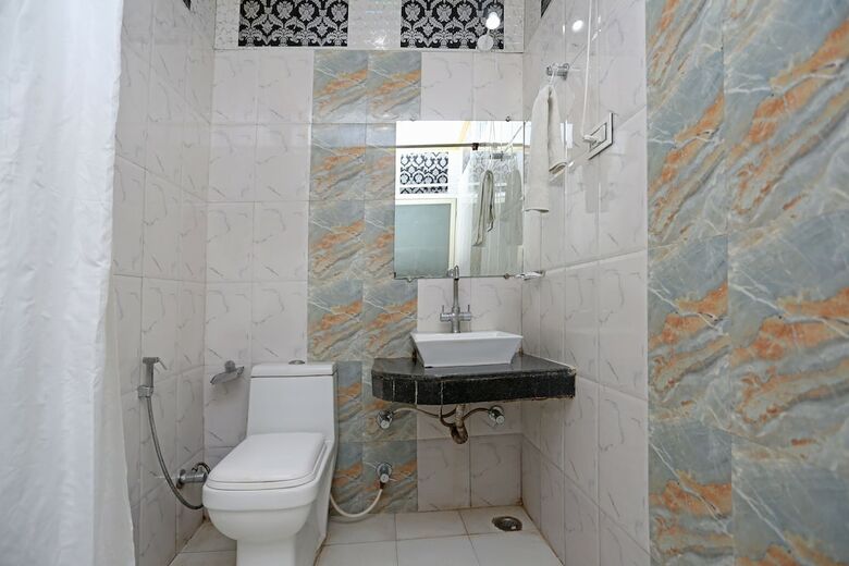 Hotel Oyo 33349 Budha Palace