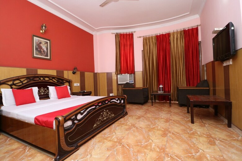 Hotel Oyo 35965 Kishore Castle