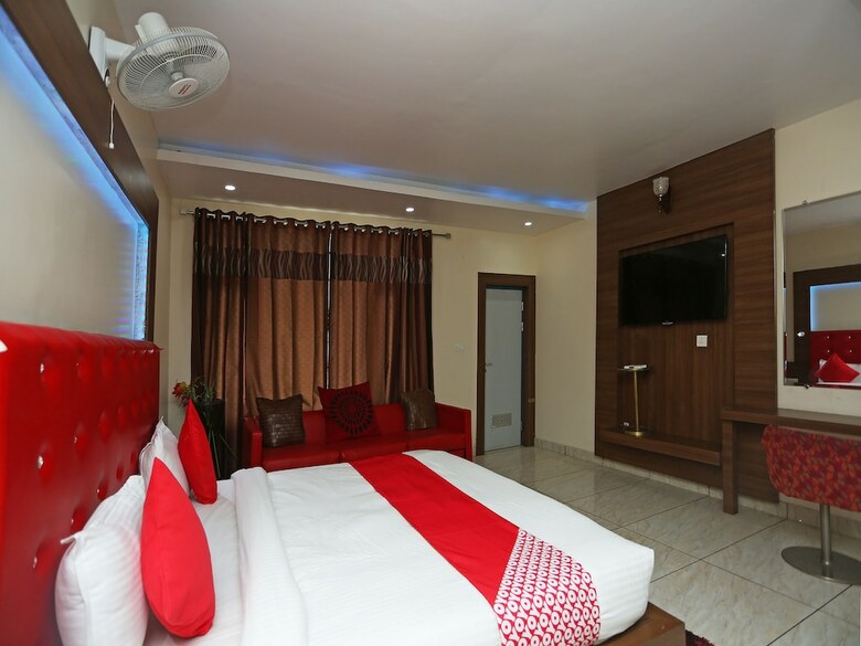 Hotel Oyo 28186 New Blue Heaven