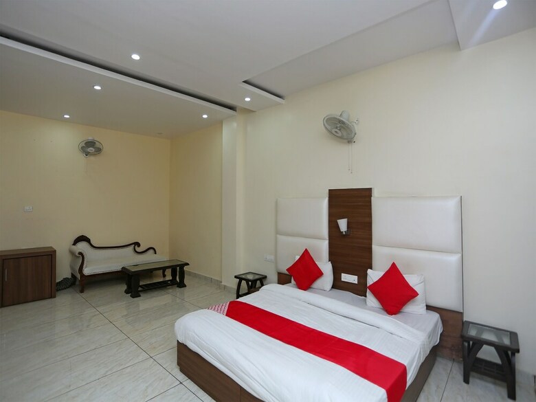 Hotel Oyo 28186 New Blue Heaven