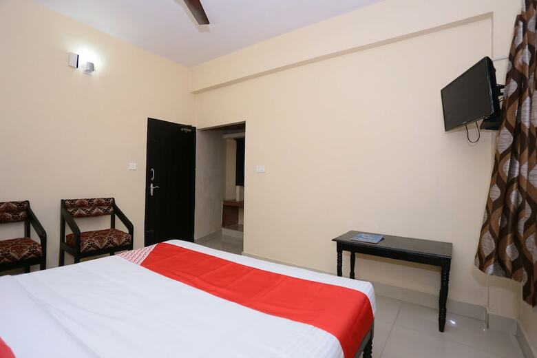 Hotel Oyo 28588 Rock Rose