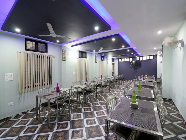 Hotel Oyo 19123 Sunshine Guest House