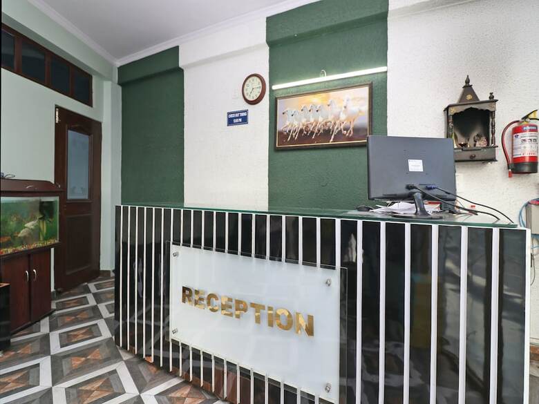 Hotel Oyo 19123 Sunshine Guest House