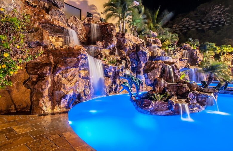 Aparthotel Clarion Suites Roatan At Pineapple Villas