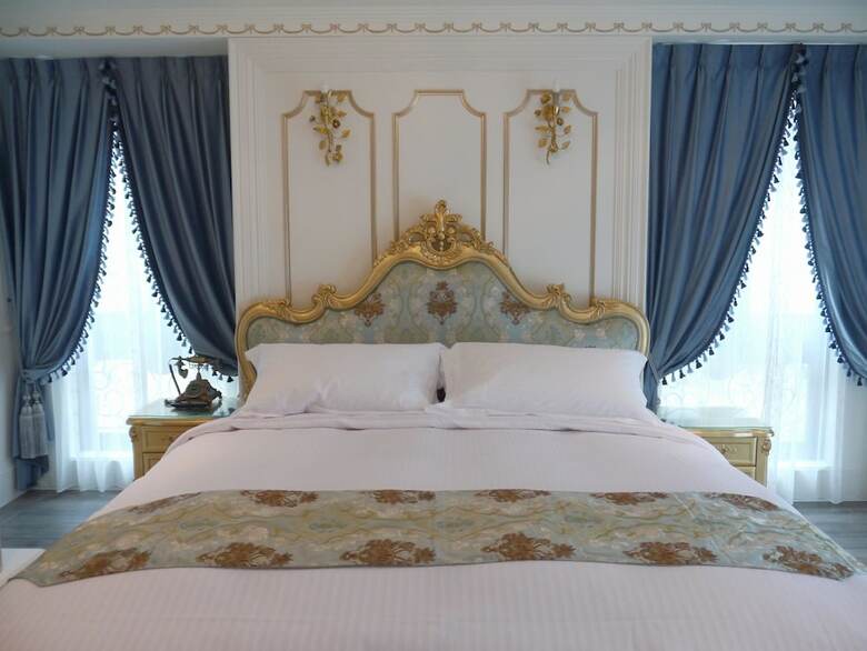 Sun Moon Lake Queen Castle Hotel