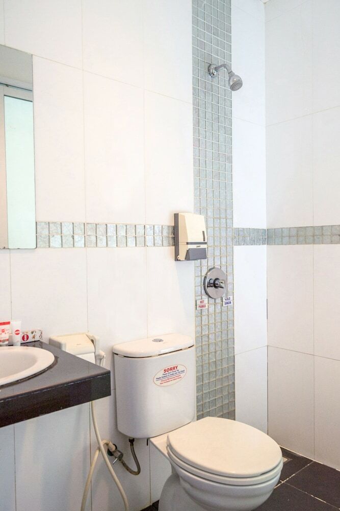 Oyo 664 Romance Hotel