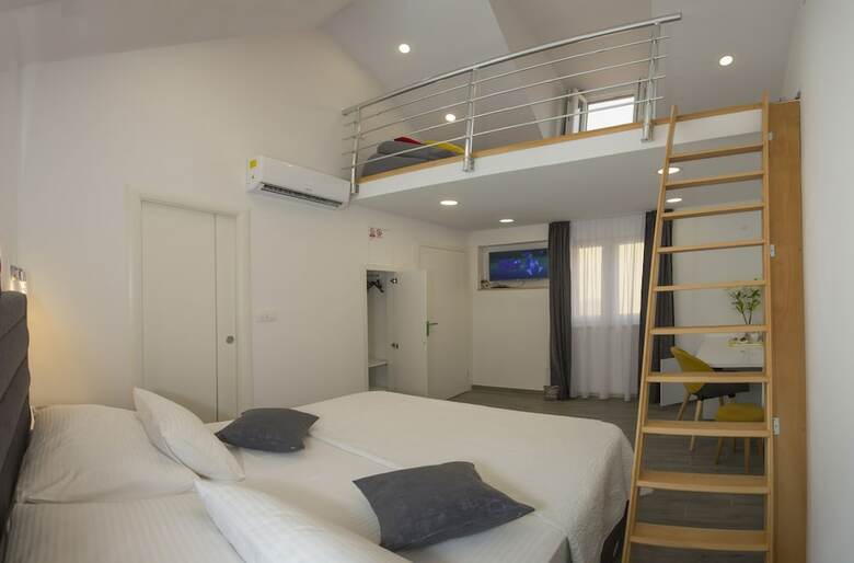 Hotel Central Old Town Rooms