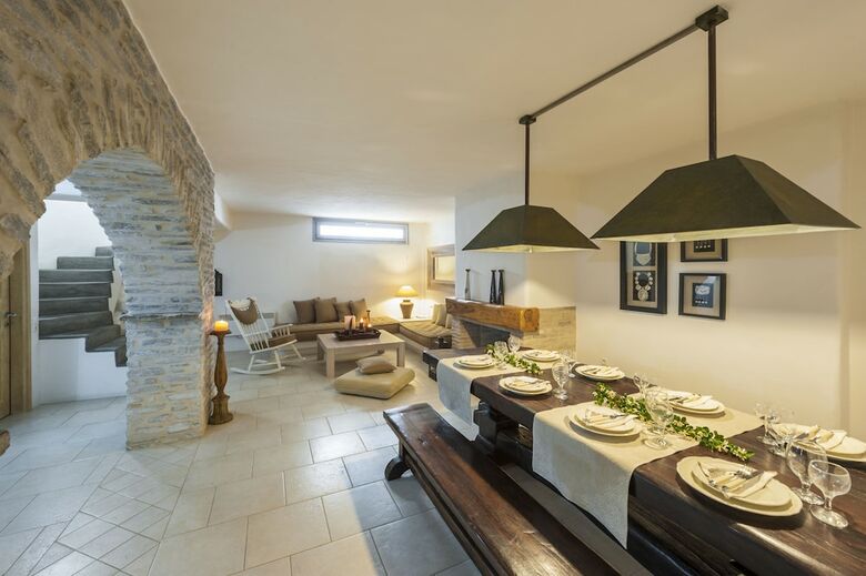 Apartamentos Traditional Stone House In Kostos