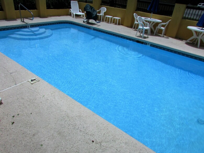 Hotel Days Inn And Suites Fort Valley