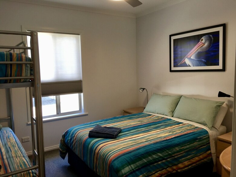 Emu Bay Holiday Homes