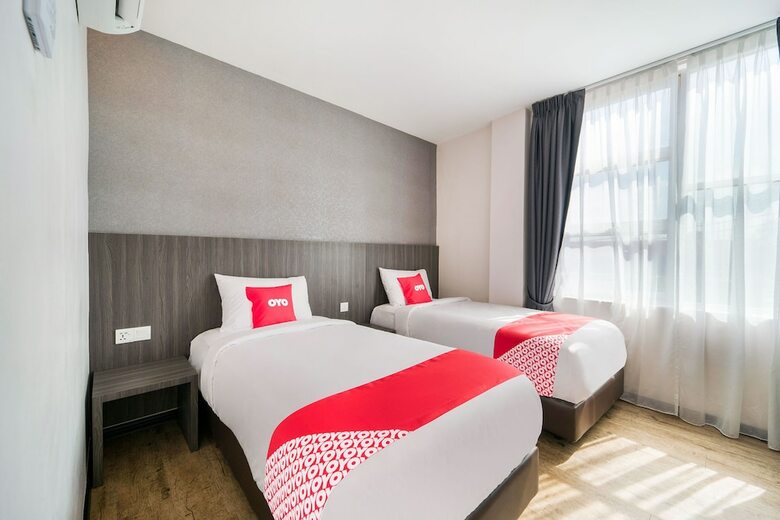 Oyo 89386 Stay 365 Hotel