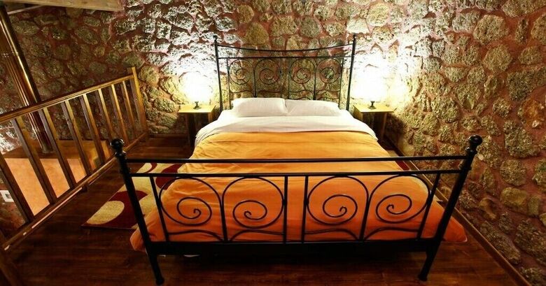 Hotel Paliokastro Guesthouse