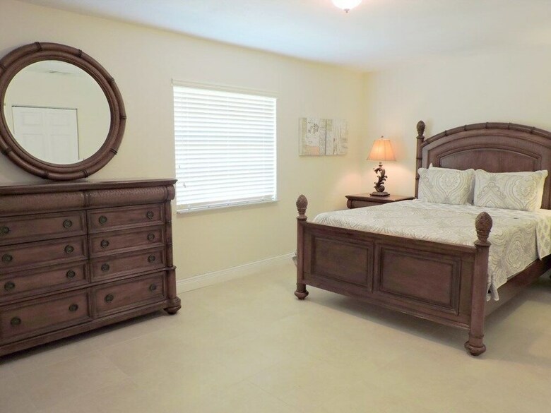 Villa Van Buren 3/2 For 8+ Walk To Everything