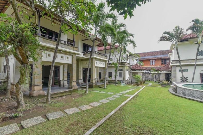 Hotel Reddoorz Plus Near Seminyak Square