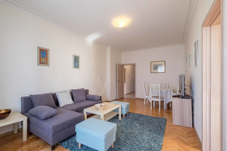 Fm Deluxe 2-bdr Apartment With Terrace - Central City View