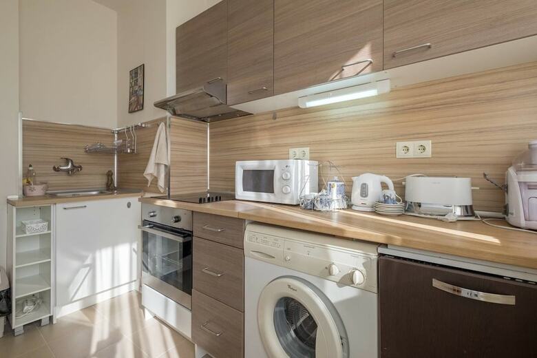 Fm Deluxe 2-bdr Apartment With Terrace - Central City View