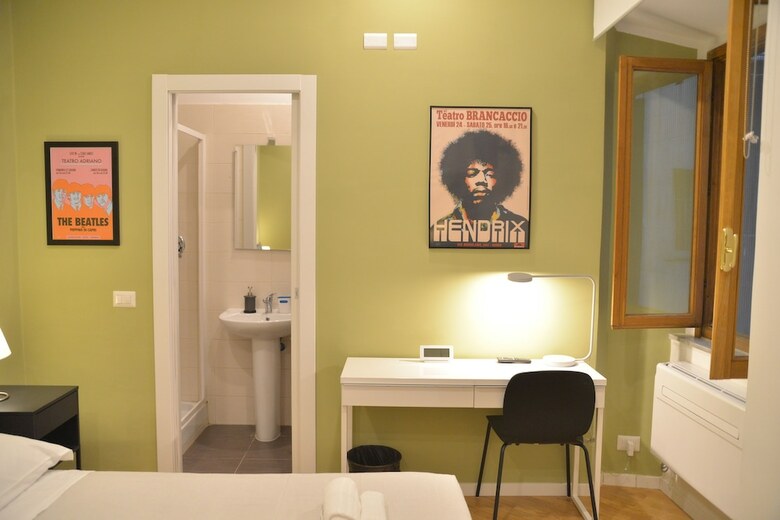 Hotel All You Need Is Rome Guesthouse