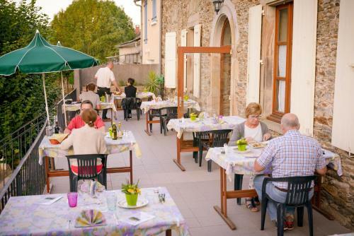 Hotel Logis Hostellerie Des Lauriers