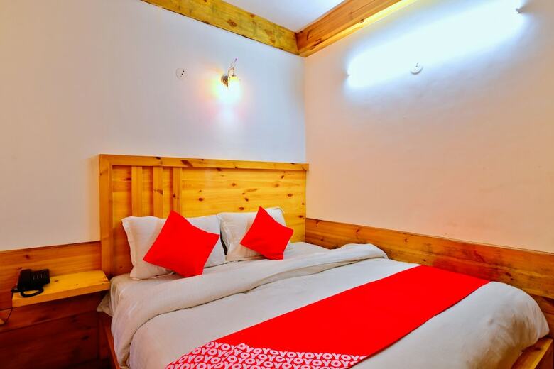 Hotel Oyo 36116 Chatanya Resort