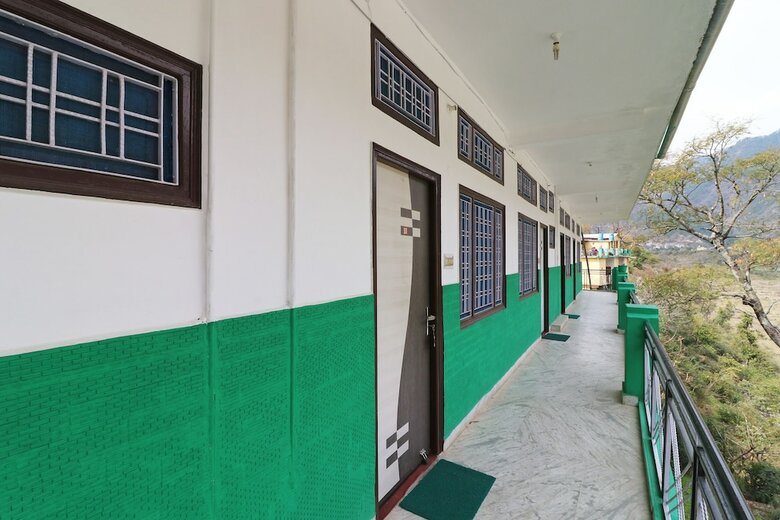 Oyo 29369 Narayana Hotel And Resort,