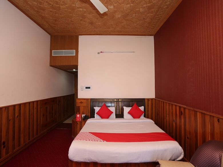 Hotel Oyo 36966 Pal Guest Housr