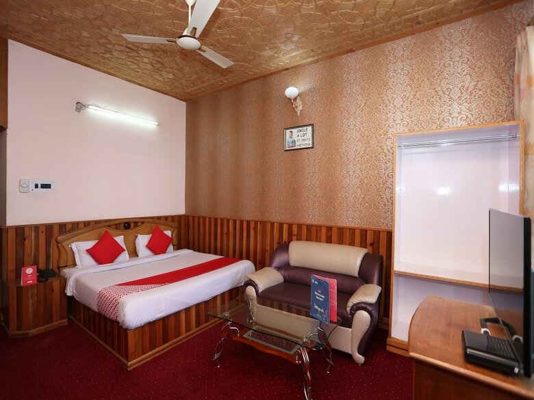 Hotel Oyo 36966 Pal Guest Housr