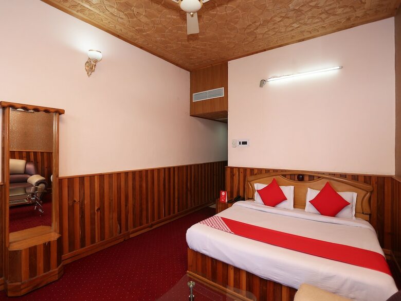 Hotel Oyo 36966 Pal Guest Housr