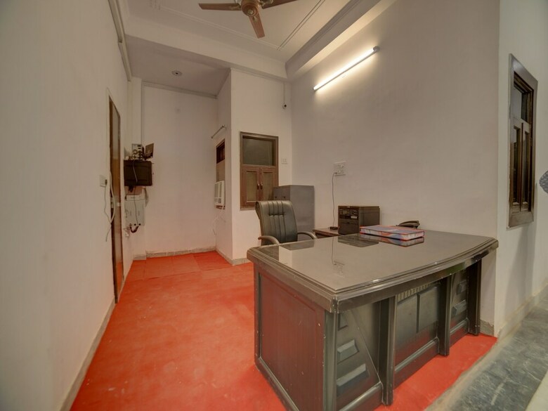 Hotel Oyo Flagship 30552 Sector 53