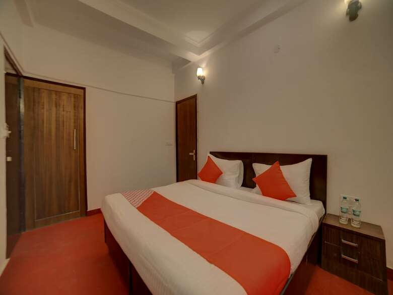 Hotel Oyo Flagship 30552 Sector 53
