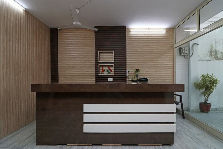 Oyo 16270 Hotel Sweet Home