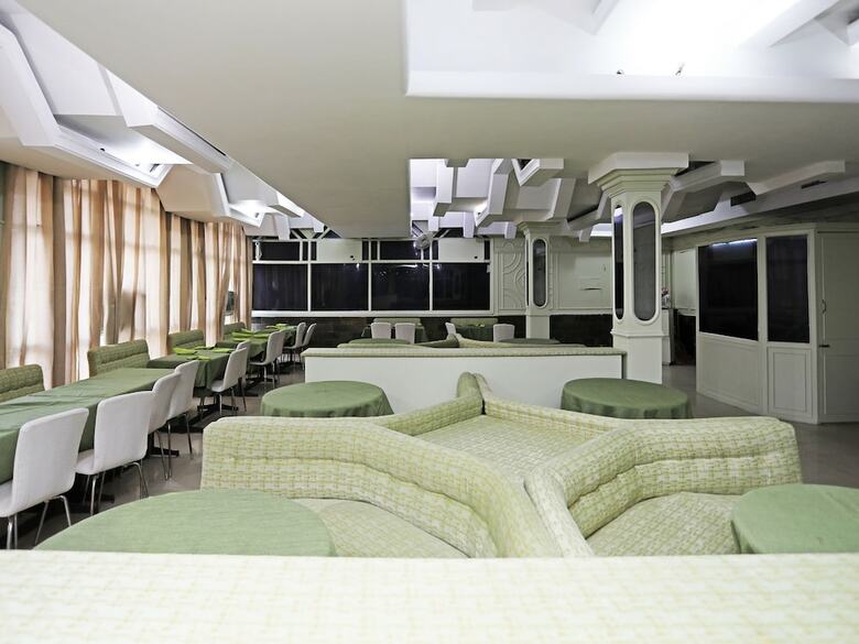 Oyo 29566 Hotel Mid Town