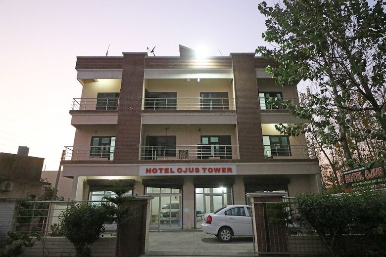 Oyo 24199 Hotel Ojus Tower